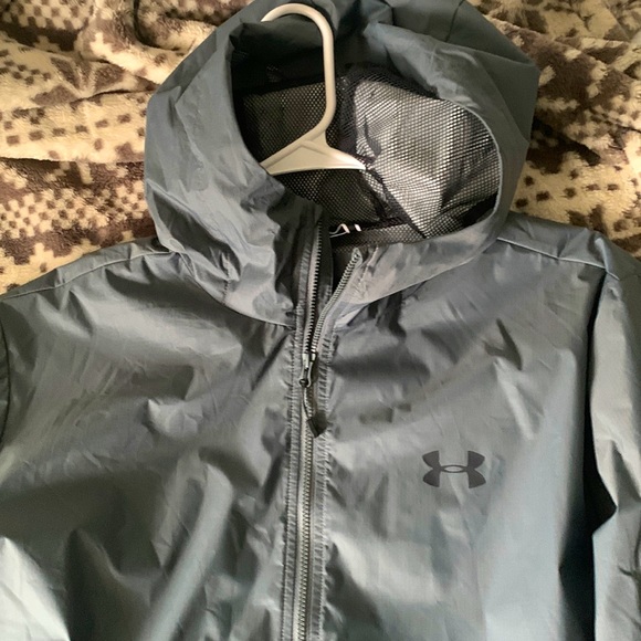 under-armor windbreaker - Picture 1 of 6